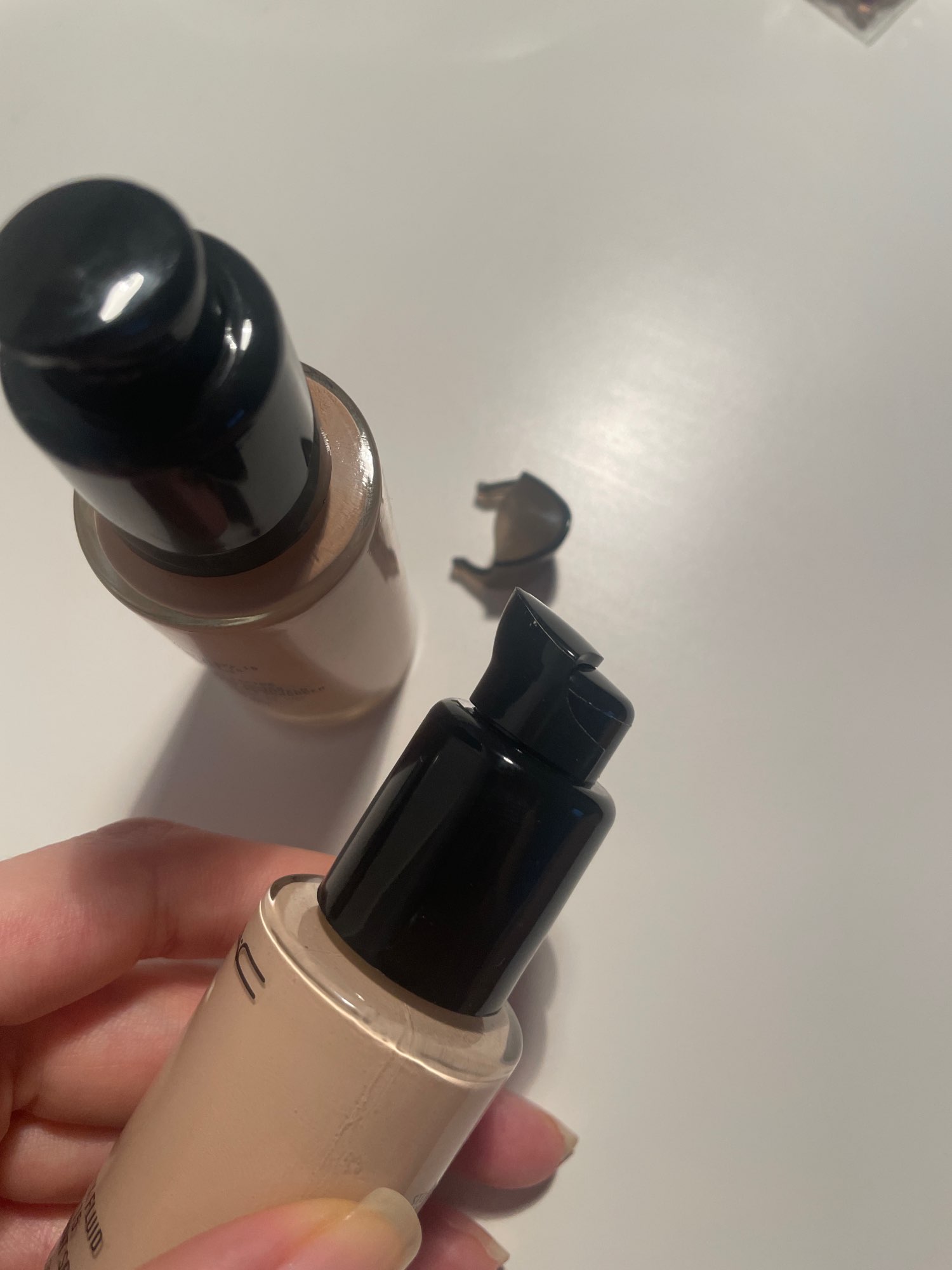 1Pc 디스펜서 펌프 프레스 리퀴드 파운데이션 30ml - Beauty Makeup Vanity 리뷰 및 가격